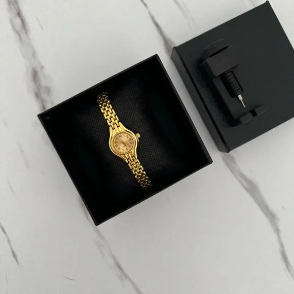 Super Cute Gold Women's Vintage style Watch Gift Stainless steel - Picture 6 of 6